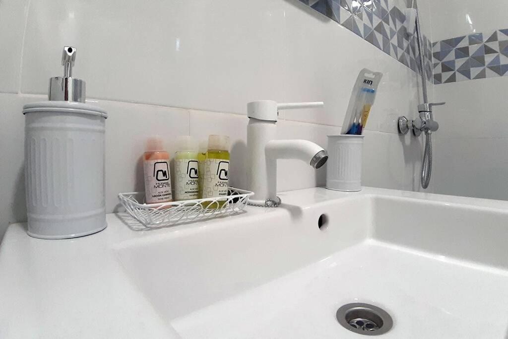 Casita De Tais Apartment อาลิกันเต ภายนอก รูปภาพ