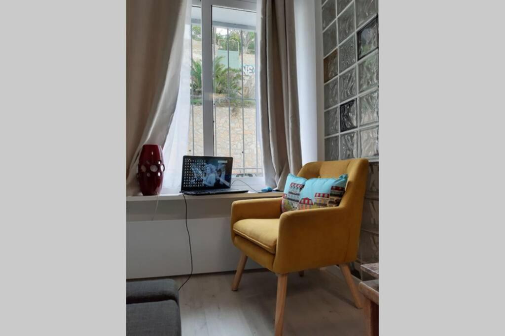 Casita De Tais Apartment อาลิกันเต ภายนอก รูปภาพ